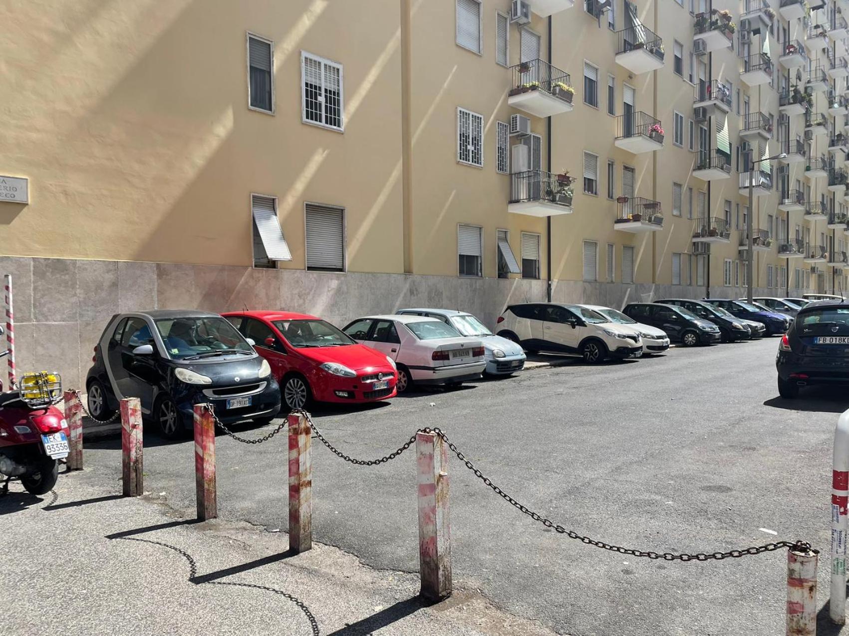 B8 Wang — Foto 3